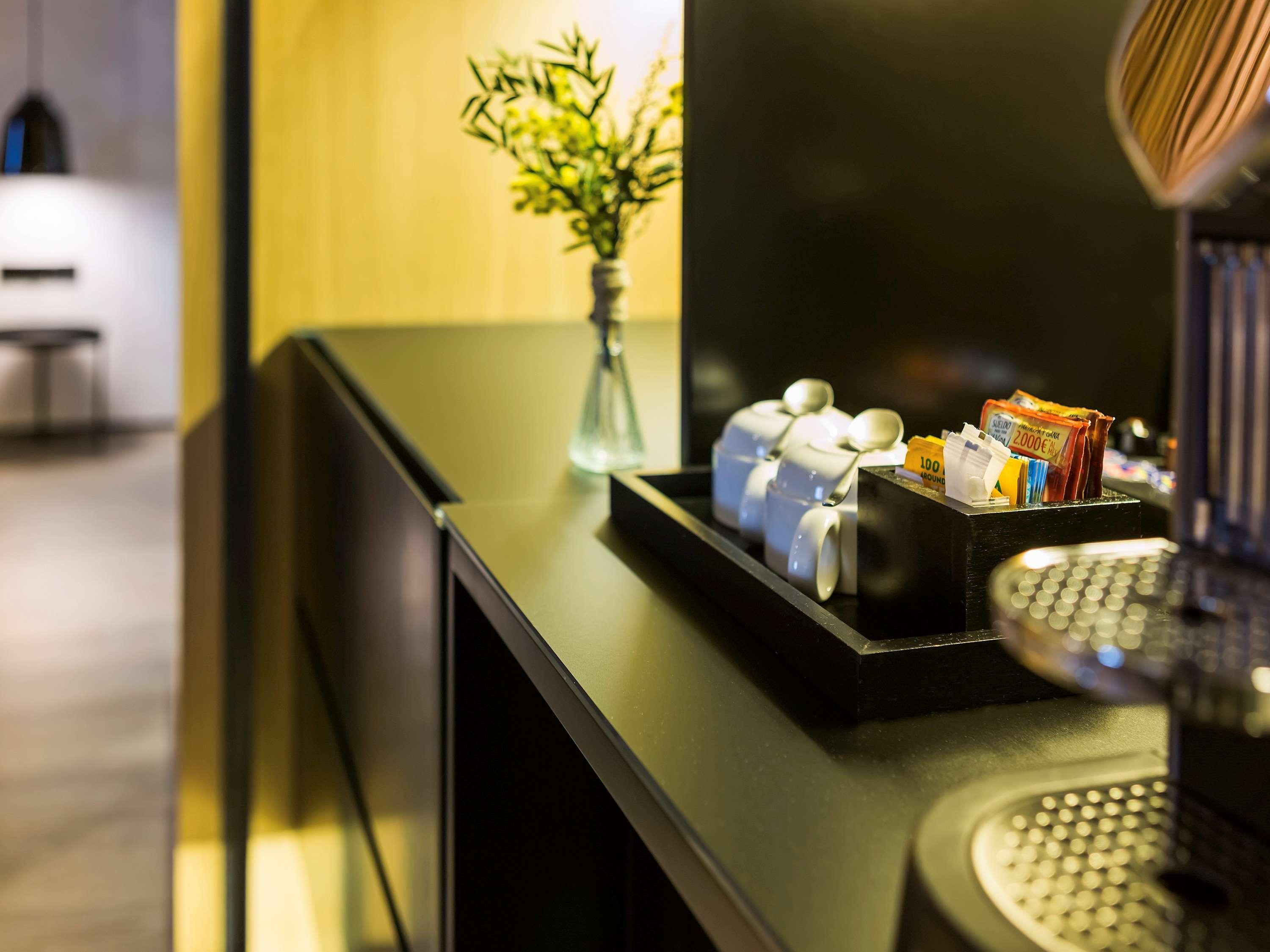 Novotel Sevilla Bagian luar foto